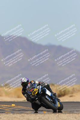 media/Mar-22-2025-CVMA (Sat) [[462c0ffedb]]/Race 13-Amateur Supersport Middleweight/